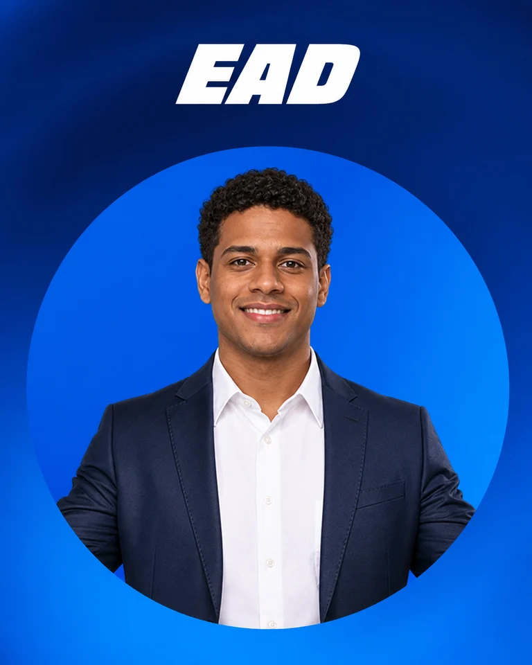 Estudante na campanha de ensino EAD da UniFeitep